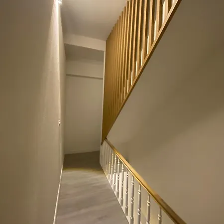 Super Zonnige En Ruime Penthouse 50m Zeedijk Appartement La Panne